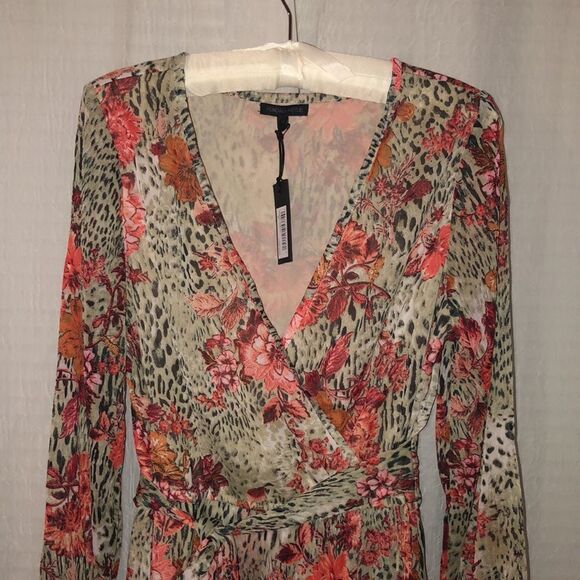 Kendall+Kylie M Flounce Tiered Long Sleeve Floral Animal Pr Swim Coverup - Picture 4 of 12